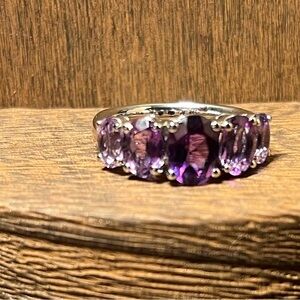 Size 7 Sterling Silver Amethyst stone ring